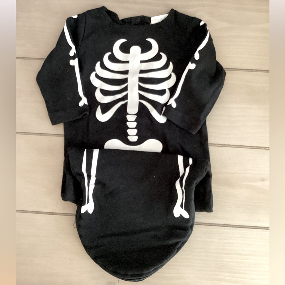 Pottery Barn Kids Baby Glow-in-the-Dark Skeleton Bunting